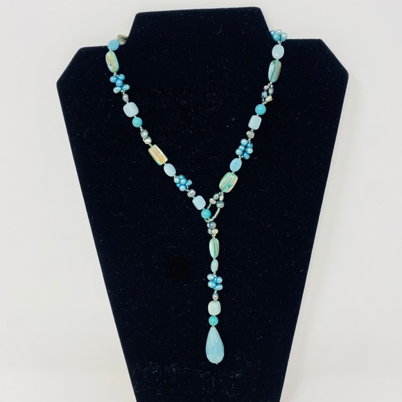 CLEARANCE!! Gorgeous Necklace**Semiprecious Stones - Picture 4 of 4